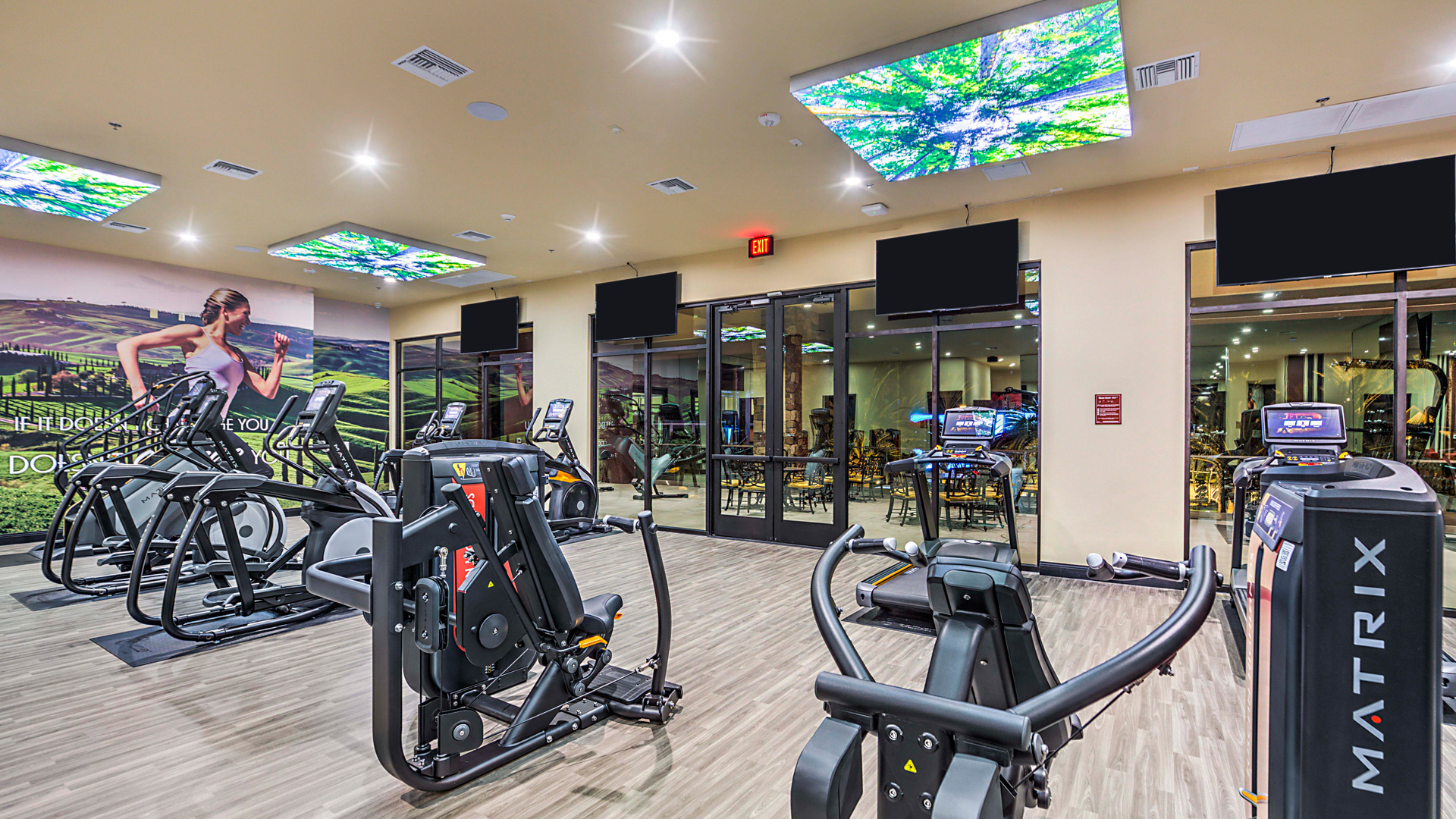 Health Club with spin bikes